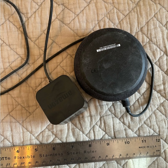 Amazon Echo - Picture 3 of 3